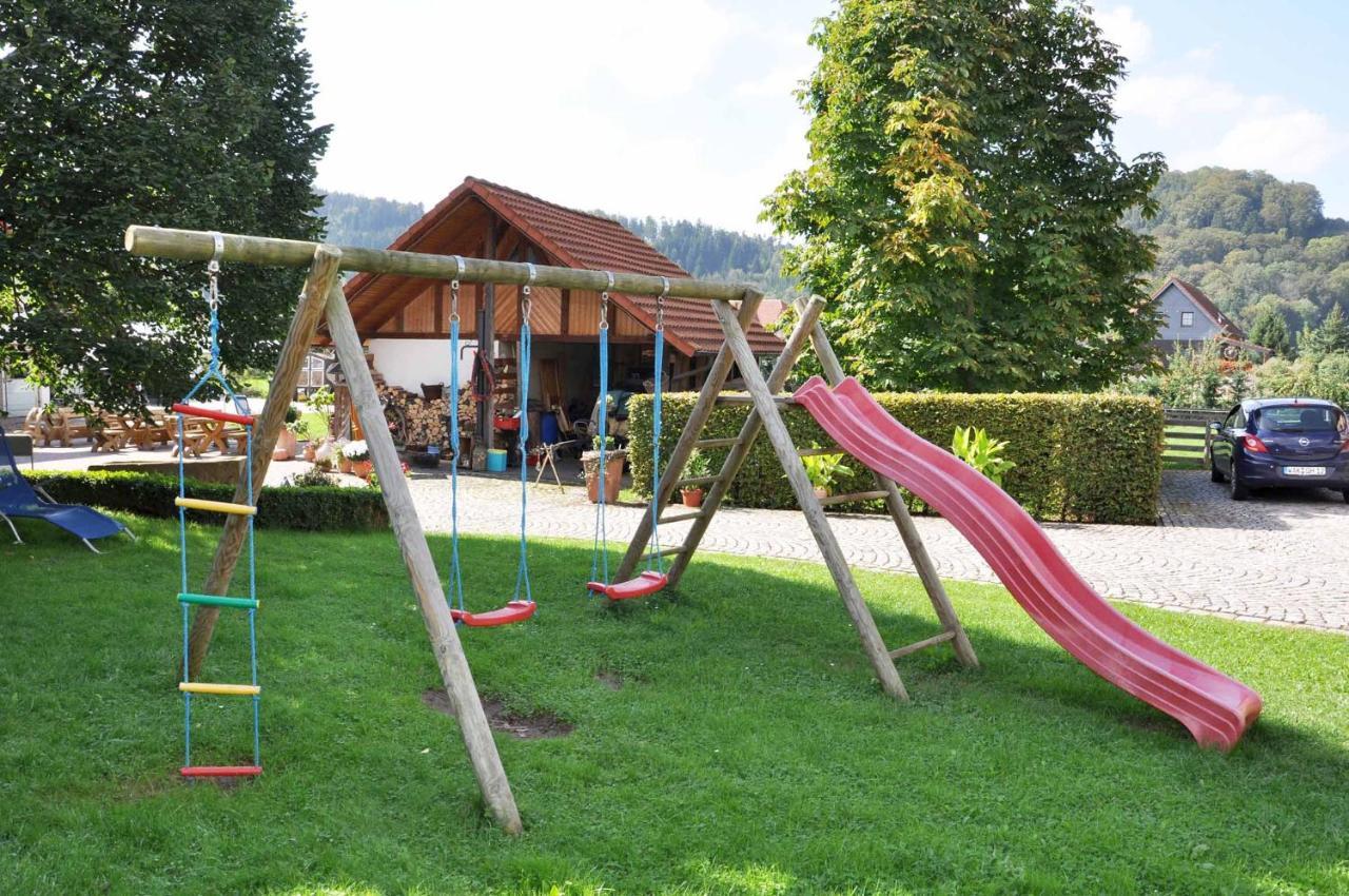Landhotel Zur Pferdetraenke Schleid Exterior foto